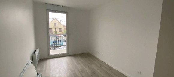 1 bedroom Apartment in Clichy-sous-Bois, France No. 163022 4