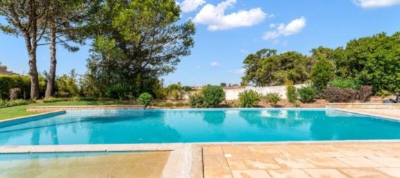 5 bedrooms Villa in Cascais, Portugal No. 146179 3