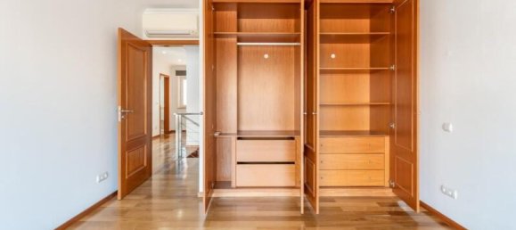 5 bedrooms Villa in Cascais, Portugal No. 146179 28