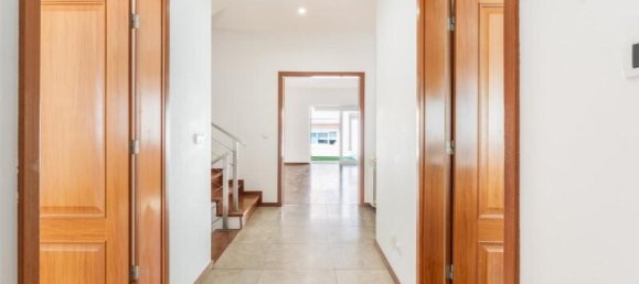 5 bedrooms Villa in Cascais, Portugal No. 146179 15