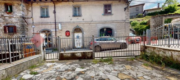 5 rooms Apartment in Minucciano, Italy No. 234539 20