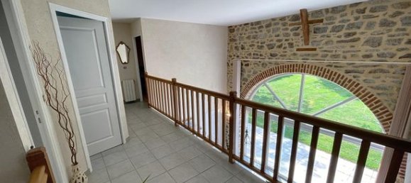 5 bedrooms House in Mayenne, France No. 311927 18