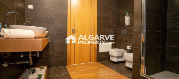 4 bedrooms Villa in Quelfes, Portugal No. 93091 11