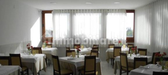 1 room Commercial property in Salerno, Italy No. 12003 6