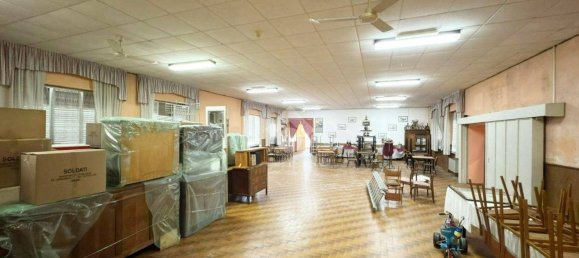 Edificio en Torre Canavese, Italy 680 m² No. 304935 4