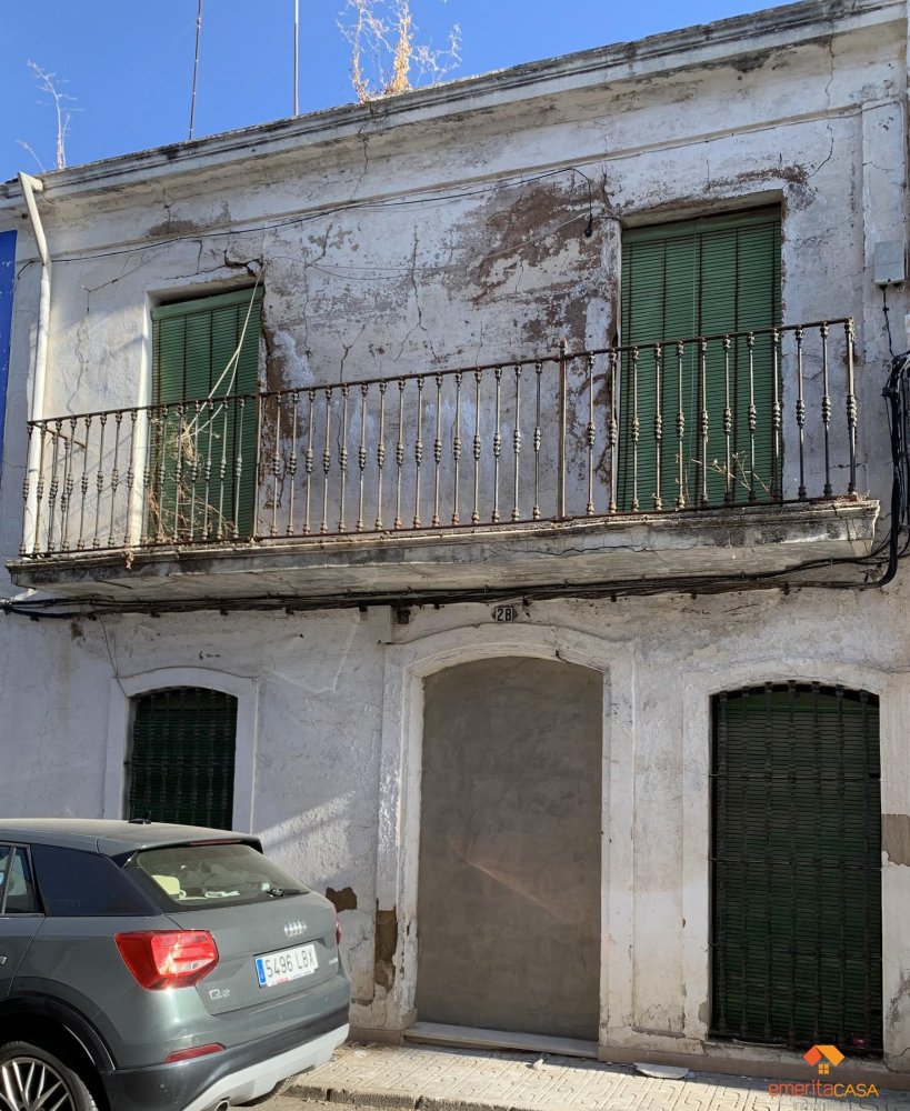 4 bedrooms House in Almendralejo, Spain No. 202853