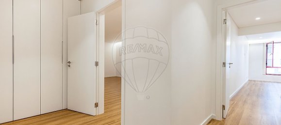 3 bedrooms Apartment in Lisbon, Portugal No. 123348 10