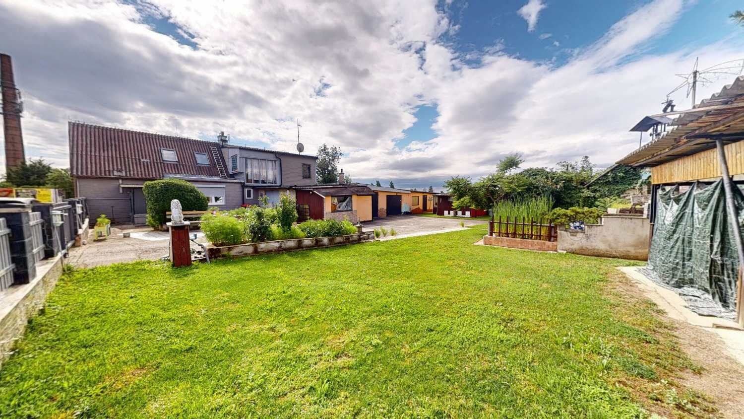  قطعة أرض في Kottingbrunn, Austria رقم 214930