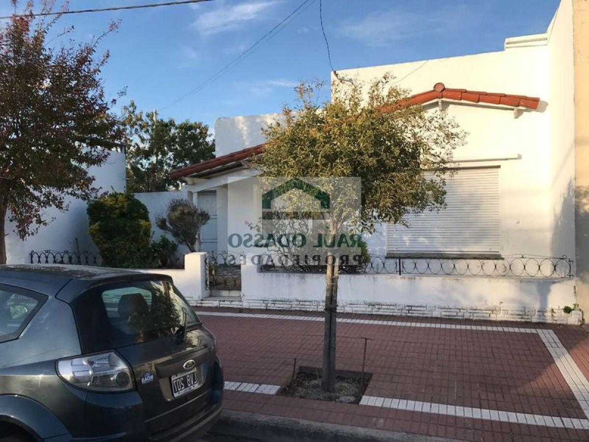 2 bedrooms House in Buenos Aires, Argentina No. 73105