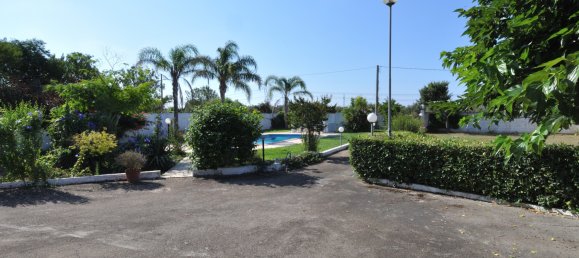 4 bedrooms Villa in Latiano, Italy No. 235319 19