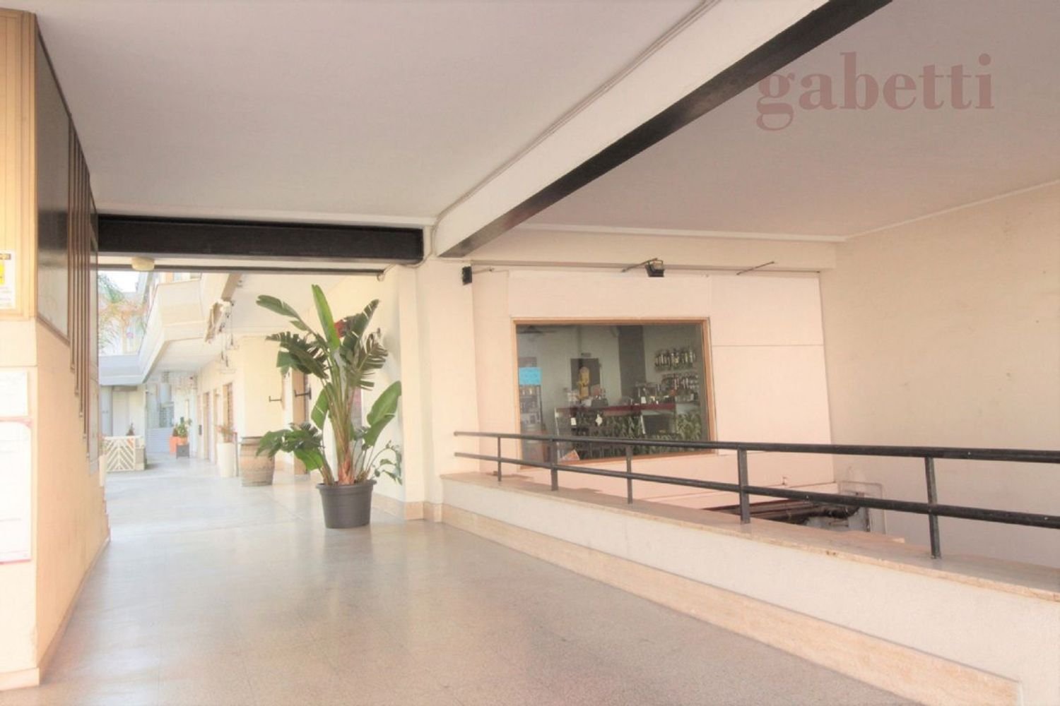 Gewerbliche Immobilie in Copertino, Italy 80m², Nr. 295368