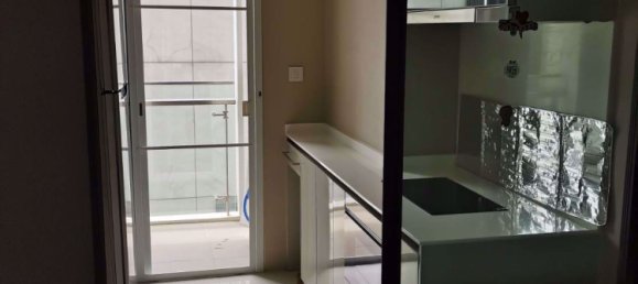 1 bedroom Condo in Bang Rak, Thailand No. 4860 5