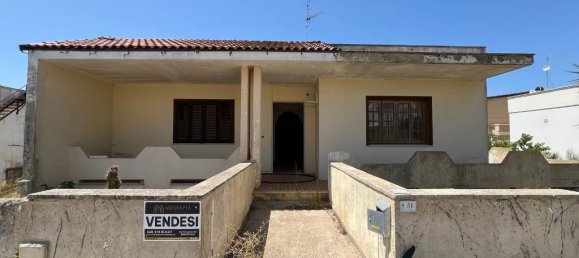 3 bedrooms Villa in Ugento, Italy No. 282872 3