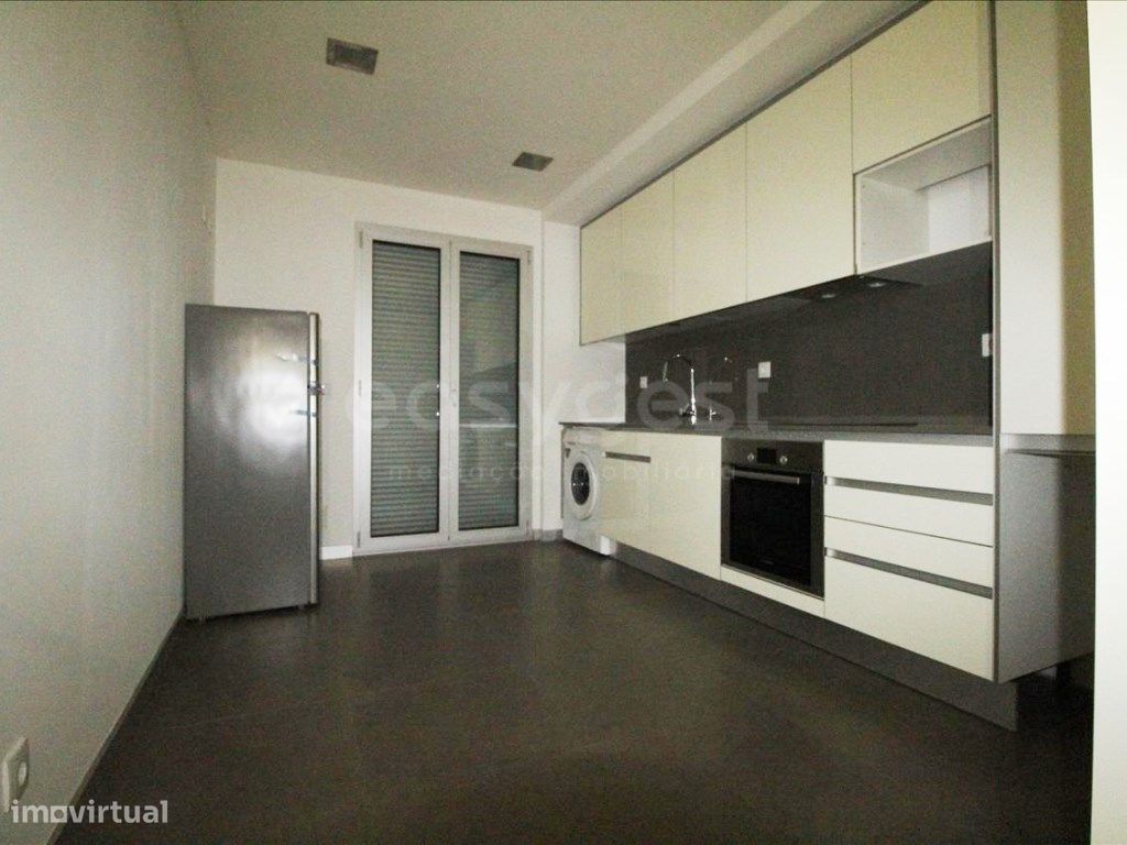 3 bedrooms Apartment in Coimbra, Portugal No. 275990