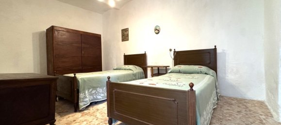 3 bedrooms Apartment in Vernio, Italy No. 339276 13