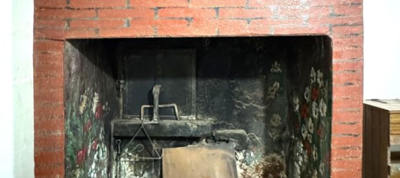 3 bedrooms Apartment in Vernio, Italy No. 339276 11