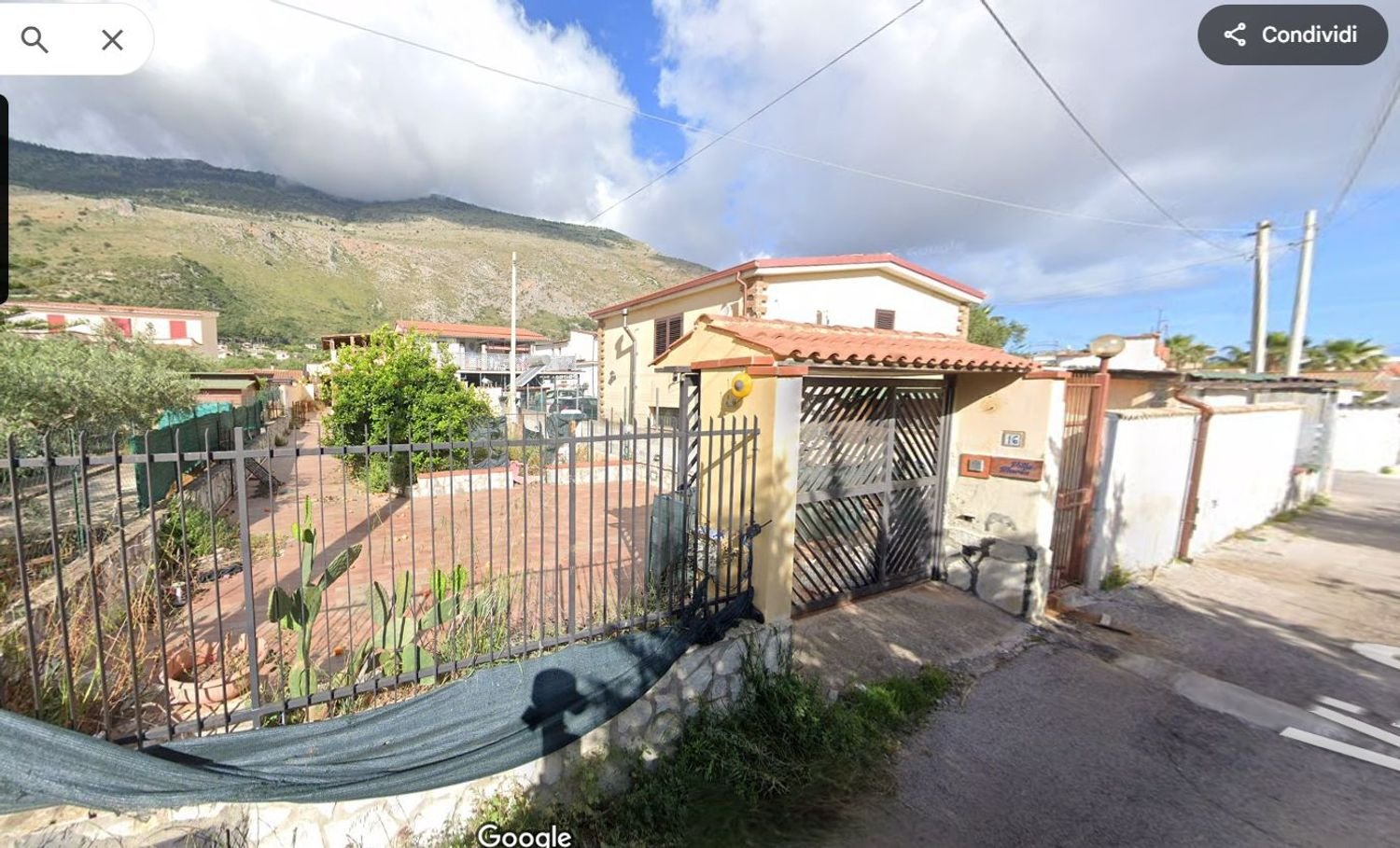 Вилла с 4 спальнями в Карини, Италия № 321982