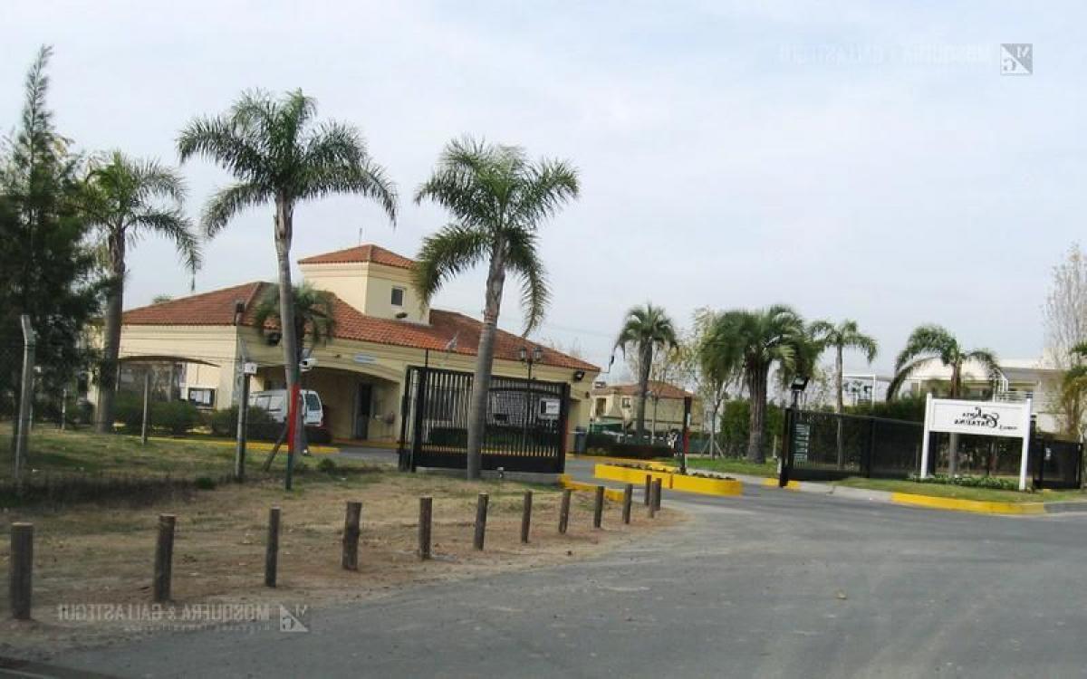  Land in Tigre, Argentina No. 117561