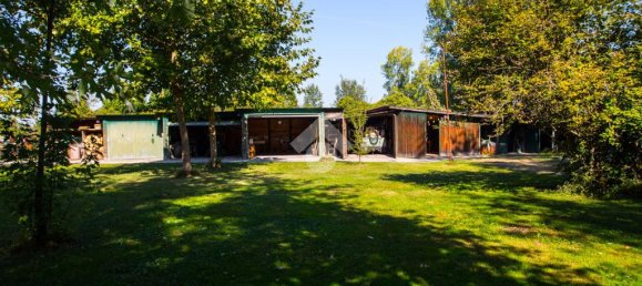 5 bedrooms Villa in Marmirolo, Italy No. 16043 27