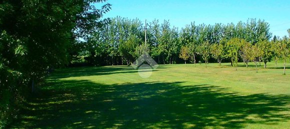 5 bedrooms Villa in Marmirolo, Italy No. 16043 29