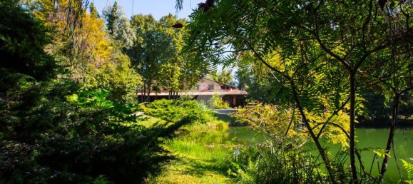 5 bedrooms Villa in Marmirolo, Italy No. 16043 20