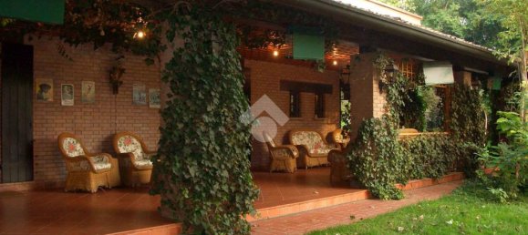 5 bedrooms Villa in Marmirolo, Italy No. 16043 7