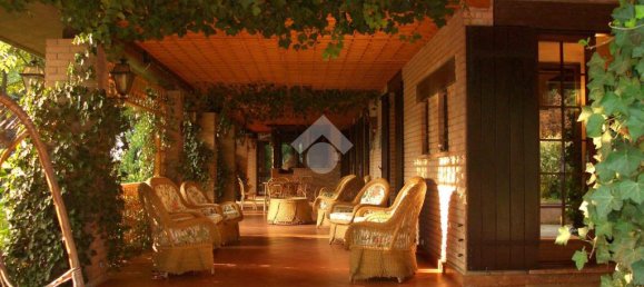 5 bedrooms Villa in Marmirolo, Italy No. 16043 5