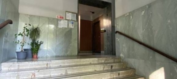 3 rooms Apartment in Turin, Italy No. 272855 3