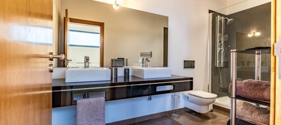 Villa de 3 dormitorios en Funchal, Portugal No. 139992 12