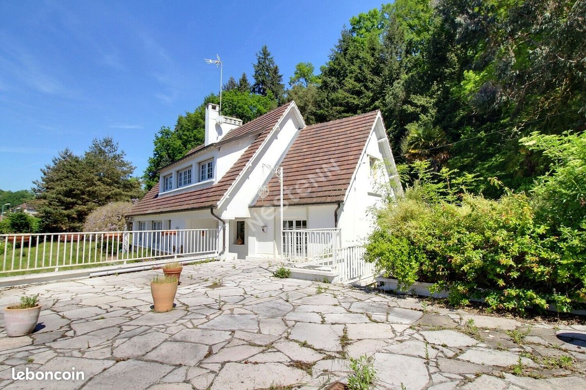 4 chambres Maison à Épernon, France No. 156528