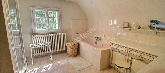 4 chambres Maison à Épernon, France No. 156528 10