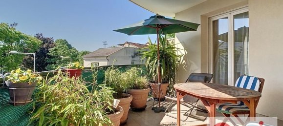 Apartamento de 4 dormitorios en Issy-les-Moulineaux, France No. 124544 2