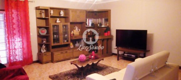 3 bedrooms House in Infias, Portugal No. 61631 6