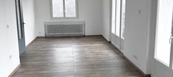 4 Schlafzimmer Wohnung in Bourges, France, Nr. 82971 2