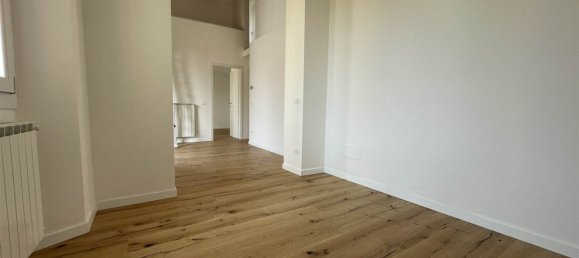 Apartamento de 3 habitaciónes en Florence, Italy No. 291027 10