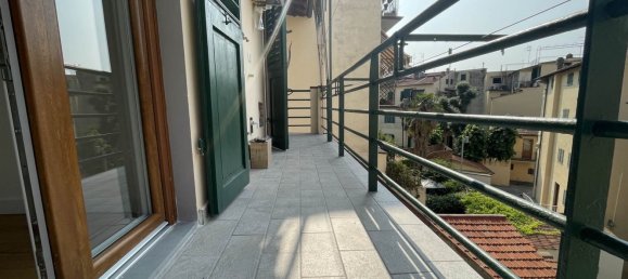 Apartamento de 3 habitaciónes en Florence, Italy No. 291027 7
