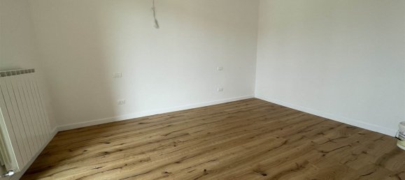 Apartamento de 3 habitaciónes en Florence, Italy No. 291027 4