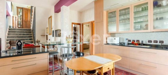 Villa de 6 dormitorios en Anzio, Italy No. 294686 10