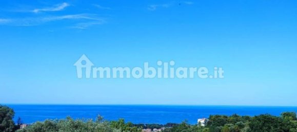 3 Schlafzimmer Wohnung in Pescara, Italy, Nr. 342126 38