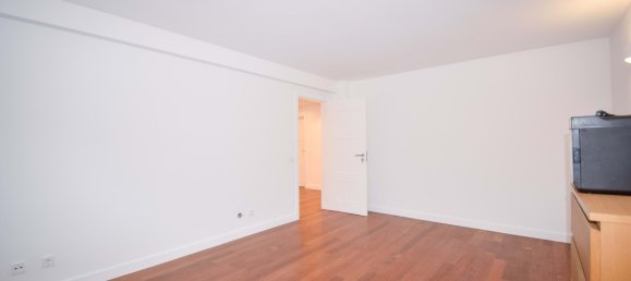 5 bedrooms Villa in Cascais, Portugal No. 172831 7