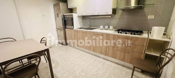 2 Schlafzimmer Wohnung in Naples, Italy, Nr. 357673 2