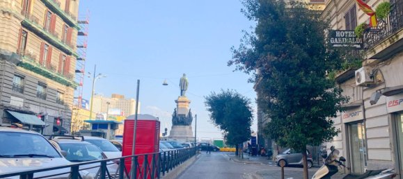 2 Schlafzimmer Wohnung in Naples, Italy, Nr. 357673 15