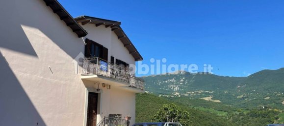 5 bedrooms House in Cerreto di Spoleto, Italy No. 161145 3