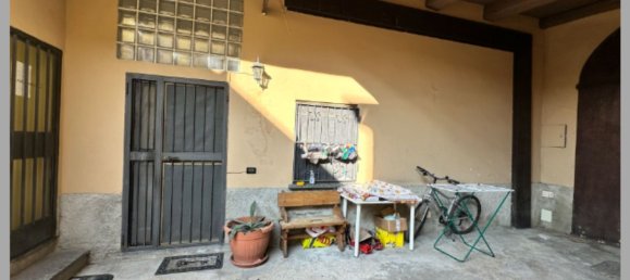 3 rooms Apartment in Veduggio con Colzano, Italy No. 272839 28