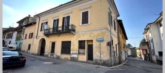 3 rooms Apartment in Veduggio con Colzano, Italy No. 272839 14