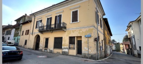 3 rooms Apartment in Veduggio con Colzano, Italy No. 272839 23