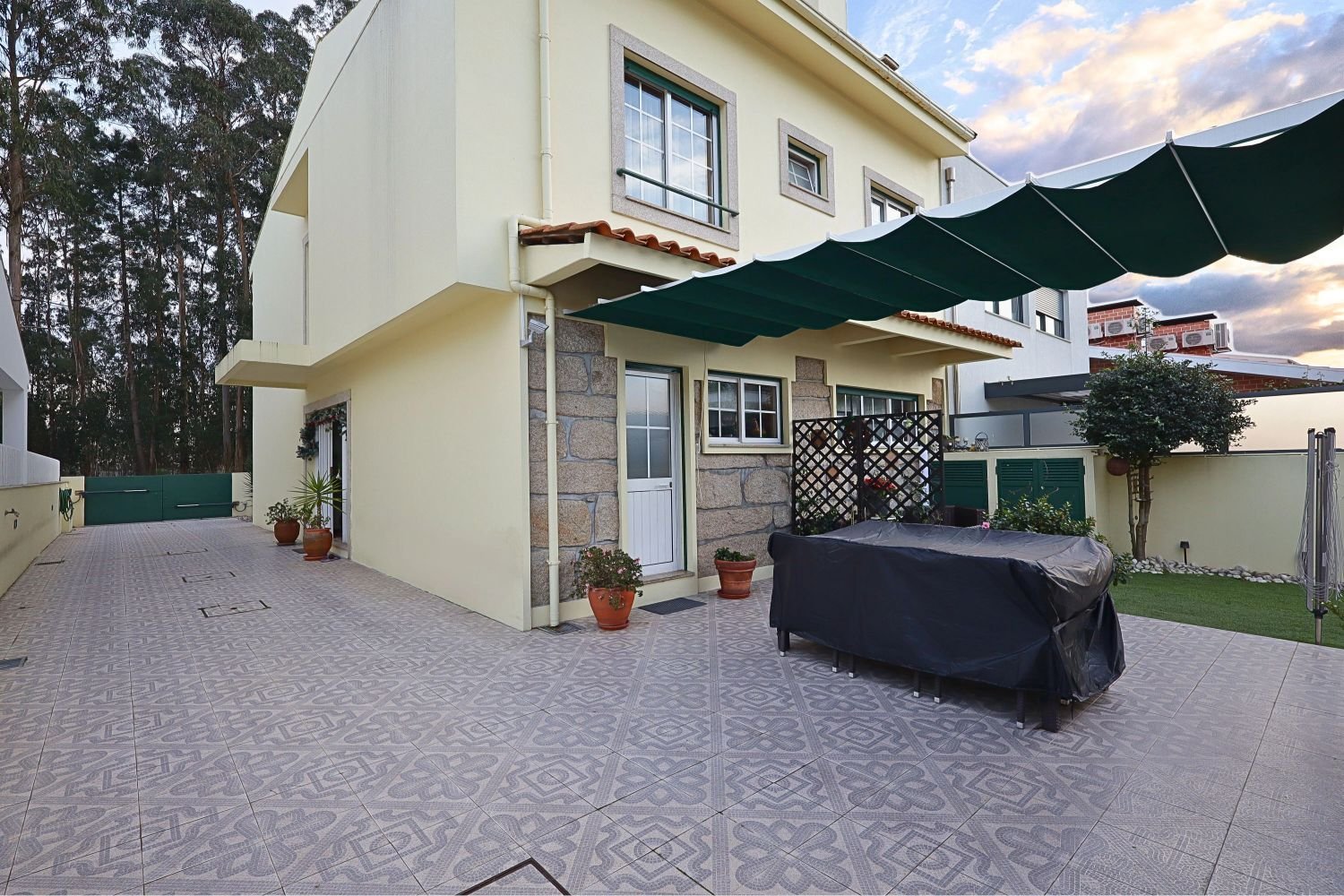 Casa T4 em Moreira, Portugal N.º 108016