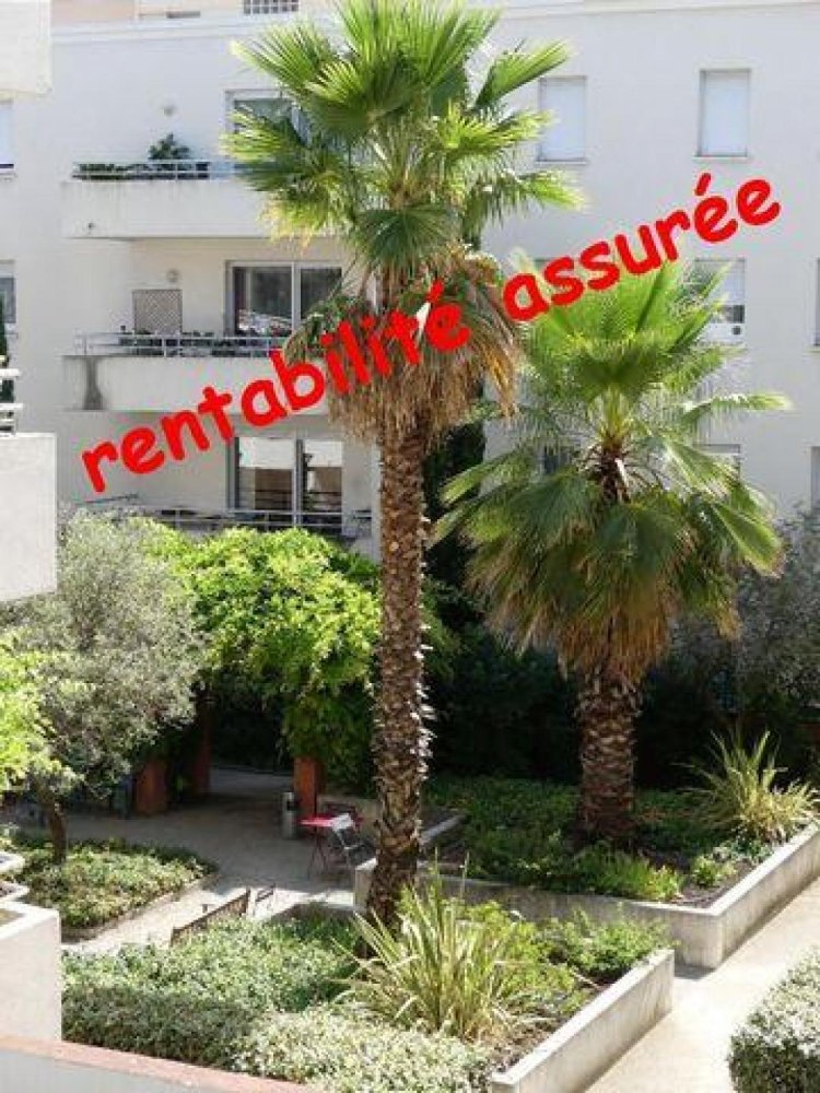 2 bedrooms Condo in Nimes, France No. 32079