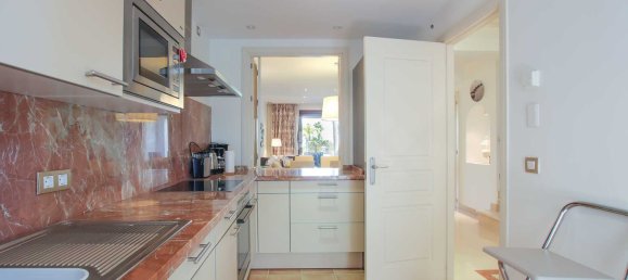 2 bedrooms Townhouse in Benahavis, Spain No. 138089 9