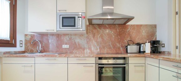 2 bedrooms Townhouse in Benahavis, Spain No. 138089 10